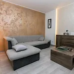 Nevera Apartmán *